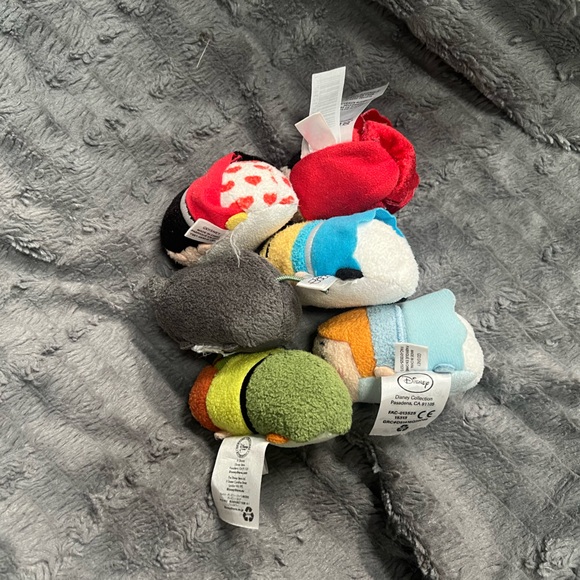 BOGO | Disney Tsum Tsum Bundle - Picture 2 of 5